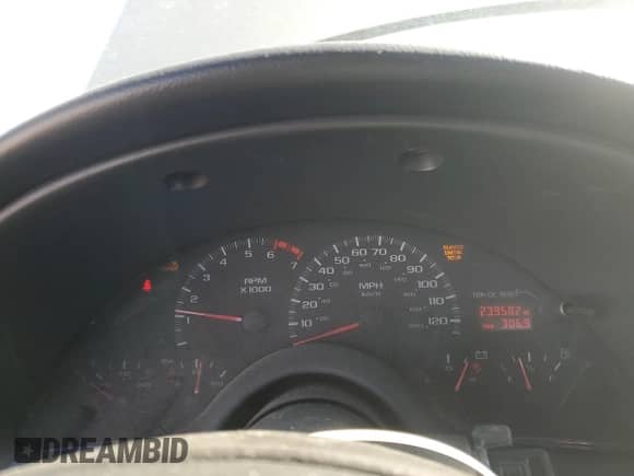 2002 Chevrolet Camaro z VIN 2G1FP22K622139026, wystawiony jako Copart lot #43543835 z przebiegiem 239 582 mil mil oraz Szkoda całkowita • Salvage title. Historia ofert i sprzedaży dostępna na DreamBid. Obrazek 9.