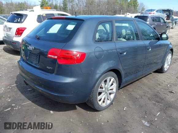 ✅ 2009 Audi A3 Sportback S line • VIN: WAUHE78P19A024245 • Лот: 41972426. Опубликован ранее на IAAI с пробегом 169 354 миль. Бесплатный доступ к архиву аукционных продаж из США и подробный отчёт об истории автомобиля на DreamBid. Изображение 4.