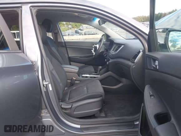 2016 Hyundai Tucson SE with VIN KM8J3CA48GU053428, listed as a IAAI auction lot 43407227 with 121,790 mi miles and . Bid and sale history available at DreamBid. Image 5.