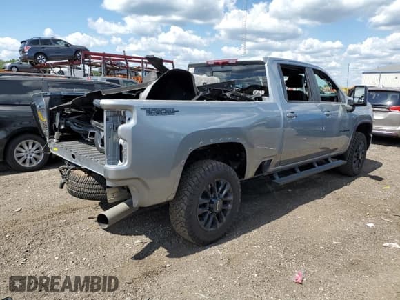 ✅ 2025 Chevrolet Silverado 2500HD LT • VIN: 2GC4KNEY6S1143968 • Lot: 69781745. Wystawiony na Copart z przebiegiem 20 570 mil. Bezpłatny archiwum sprzedaży aukcyjnych z USA i szczegółowy raport historii pojazdu na DreamBid. Zdjęcie 3.