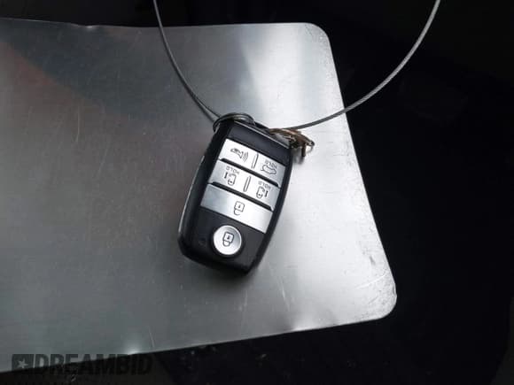 ✅ 2016 Kia Sedona SX • VIN: KNDMC5C11G6143072 • Lot: 41467752. Wystawiony na IAAI z przebiegiem 148 217 mil. Bezpłatny archiwum sprzedaży aukcyjnych z USA i szczegółowy raport historii pojazdu na DreamBid. Zdjęcie 11.