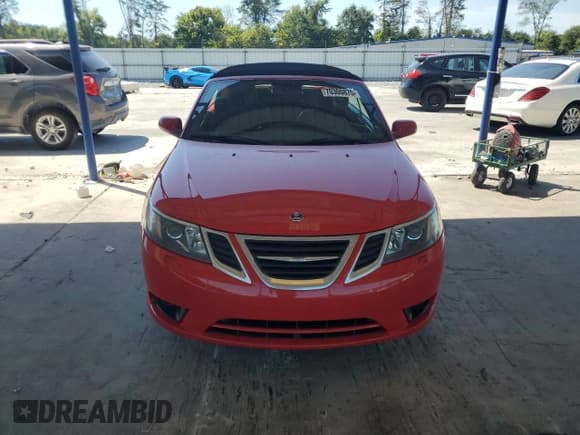 ✅ 2010 Saab 9-3 • VIN: YS3FA7CY9A1611246 • Lot: 70300875. Wystawiony na Copart z przebiegiem 165 706 mil. Bezpłatny archiwum sprzedaży aukcyjnych z USA i szczegółowy raport historii pojazdu na DreamBid. Zdjęcie 5.