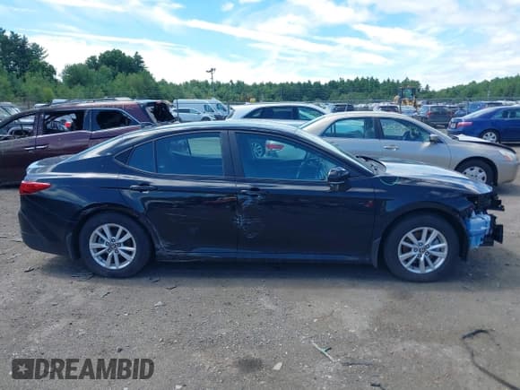 ✅ 2025 Toyota Camry LE • VIN: 4T1DBADK3SU515479 • Lot: 42768875. Wystawiony na IAAI z przebiegiem 6 161 mil. Bezpłatny archiwum sprzedaży aukcyjnych z USA i szczegółowy raport historii pojazdu na DreamBid. Zdjęcie 12.
