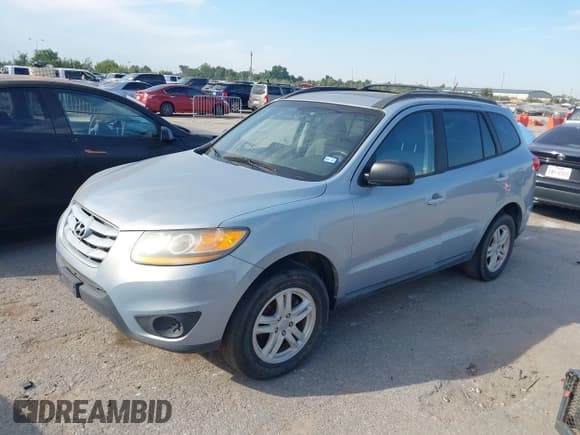 ✅ 2010 Hyundai Santa Fe GLS • VIN: 5NMSG3AB8AH387615 • Лот: 43344282. Опубликован ранее на IAAI с пробегом 231 164 миль. Бесплатный доступ к архиву аукционных продаж из США и подробный отчёт об истории автомобиля на DreamBid. Изображение 2.