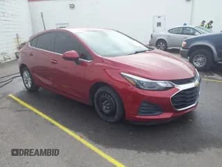 ✅ 2019 Chevrolet Cruze LT • VIN: 3G1BE6SM7KS574192 • Lot: 43567229. Listed on IAAI with 81,340 mi. Free auction sales archive from the USA and detailed vehicle history report at DreamBid. Image 1.