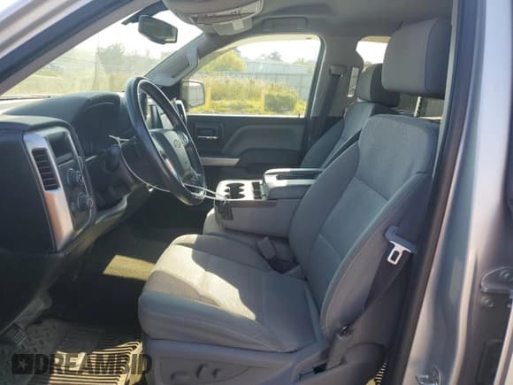 ✅ 2017 Chevrolet Silverado 1500 LT • VIN: 3GCUKRECXHG336796 • Lot: 80990725. Wystawiony na Copart z przebiegiem 131 451 mil. Bezpłatny archiwum sprzedaży aukcyjnych z USA i szczegółowy raport historii pojazdu na DreamBid. Zdjęcie 7.