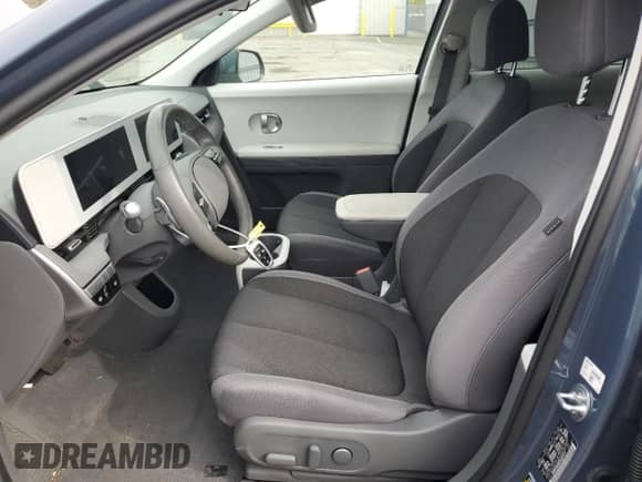 ✅ 2024 Hyundai Ioniq 5 SE Standard Range • VIN: KM8KM4DB3RU251371 • Lot: 53252665. Wystawiony na Copart z przebiegiem 10 947 mil. Bezpłatny archiwum sprzedaży aukcyjnych z USA i szczegółowy raport historii pojazdu na DreamBid. Zdjęcie 7.