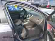 2013 Chevrolet Cruze 1LT z VIN 1G1PC5SB1D7232128, wystawiony jako IAAI lot #40415492 z przebiegiem 159 418 mil mil oraz . Historia ofert i sprzedaży dostępna na DreamBid. Obrazek 5.