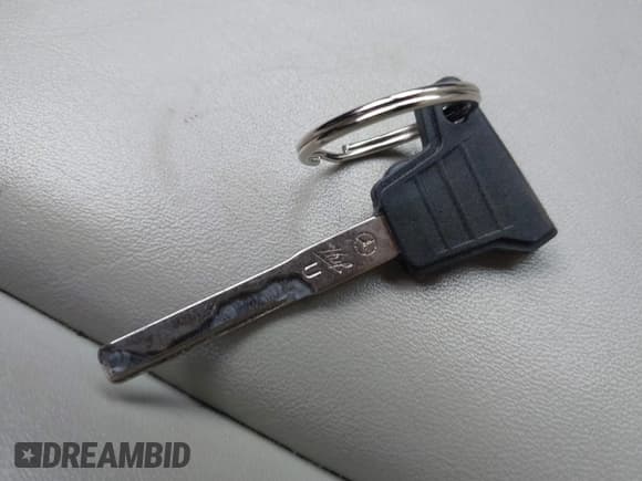 ✅ 2002 Mercedes-Benz SLK 230 Kompressor • VIN: WDBKK49F82F260243 • Лот: 41518786. Опубликован ранее на IAAI с пробегом 118 026 миль. Бесплатный доступ к архиву аукционных продаж из США и подробный отчёт об истории автомобиля на DreamBid. Изображение 11.