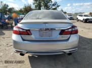 ✅ 2017 Honda Accord Sport SE • VIN: 1HGCR2F18HA057861 • Lot: 84958765. Wystawiony na Copart z przebiegiem 141 196 mil. Bezpłatny archiwum sprzedaży aukcyjnych z USA i szczegółowy raport historii pojazdu na DreamBid. Zdjęcie 6.