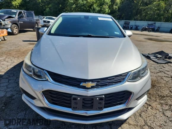 ✅ 2017 Chevrolet Cruze LS • VIN: 1G1BC5SM9H7212226 • Lot: 84060905. Listed on Copart with 117,201 mi. Free auction sales archive from the USA and detailed vehicle history report at DreamBid. Image 5.
