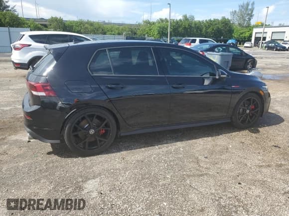 ✅ 2024 Volkswagen Golf GTI 380 S • VIN: WVWHA7CDXRW147749 • Lot: 61017564. Wystawiony na Copart z przebiegiem 6 172 mil. Bezpłatny archiwum sprzedaży aukcyjnych z USA i szczegółowy raport historii pojazdu na DreamBid. Zdjęcie 3.