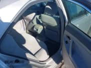 ✅ 2009 Toyota Camry • VIN: 4T1BE46K19U403173 • Lot: 43524483. Wystawiony na IAAI z przebiegiem 234 026 mil. Bezpłatny archiwum sprzedaży aukcyjnych z USA i szczegółowy raport historii pojazdu na DreamBid. Zdjęcie 8.