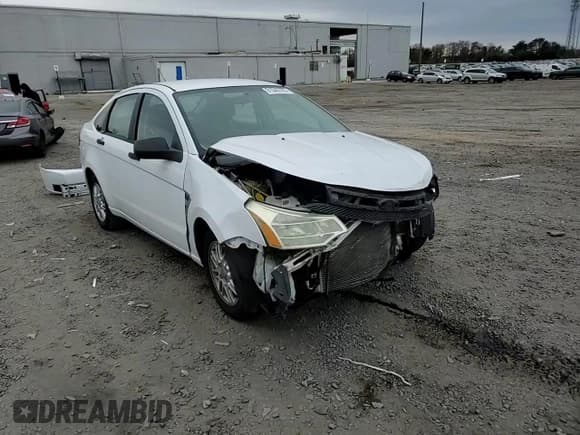 ✅ 2008 Ford Focus SE • VIN: 1FAHP35N58W128737 • Lot: 91646785. Wystawiony na Copart z przebiegiem 63 701 mil. Bezpłatny archiwum sprzedaży aukcyjnych z USA i szczegółowy raport historii pojazdu na DreamBid. Zdjęcie 13.