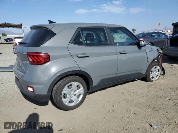 ✅ 2020 Hyundai Venue SE • VIN: KMHRB8A34LU030202 • Lot: 56758975. Listed on Copart with 71,871 mi. Free auction sales archive from the USA and detailed vehicle history report at DreamBid. Image 3.