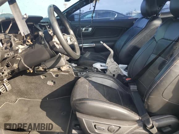 ✅ 2019 Ford Mustang GT Premium • VIN: 1FA6P8CFXK5193161 • Lot: 86142685. Listed on Copart with Not provided. Free auction sales archive from the USA and detailed vehicle history report at DreamBid. Image 7.