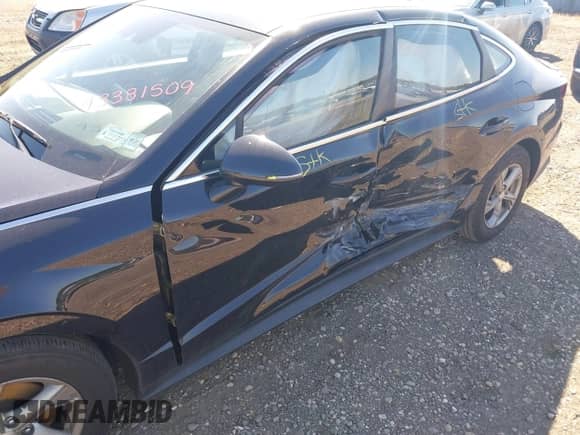 2022 Hyundai Sonata SE with VIN KMHL24JA6NA222660, listed as a IAAI auction lot 43381509 with 22,010 mi miles and . Bid and sale history available at DreamBid. Image 6.