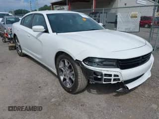 2015 Dodge Charger SXT z VIN 2C3CDXJG5FH837387, wystawiony jako IAAI lot #42886385 z przebiegiem 112 045 mil mil oraz . Historia ofert i sprzedaży dostępna na DreamBid. Obrazek 1.