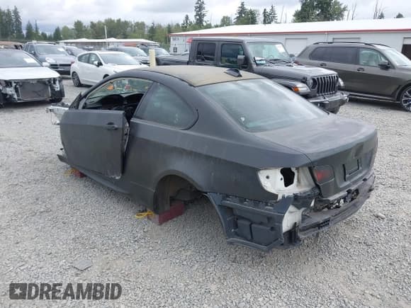 ✅ 2009 BMW M3 • VIN: WBSWD93589P361970 • Lot: 42565262. Listed on IAAI with Not provided. Free auction sales archive from the USA and detailed vehicle history report at DreamBid. Image 3.