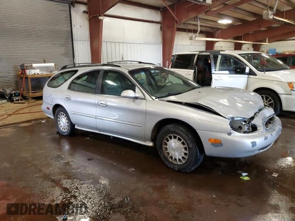 ✅ 1999 Mercury Sable • VIN: 1MEFM58SXXA622903 • Lot: 67348225. Wystawiony na Copart z przebiegiem 75 018 mil. Bezpłatny archiwum sprzedaży aukcyjnych z USA i szczegółowy raport historii pojazdu na DreamBid. Zdjęcie 4.