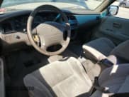 ✅ 1998 Toyota T100 SR5 • VIN: JT4TN14D4W0041404 • Lot: 45799435. Wystawiony na Copart z przebiegiem 340 047 mil. Bezpłatny archiwum sprzedaży aukcyjnych z USA i szczegółowy raport historii pojazdu na DreamBid. Zdjęcie 8.