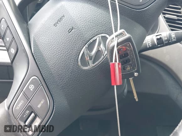 ✅ 2013 Hyundai Santa Fe GLS • VIN: KM8SM4HF4DU014863 • Лот: 43312807. Опубликован ранее на IAAI с пробегом 90 126 миль. Бесплатный доступ к архиву аукционных продаж из США и подробный отчёт об истории автомобиля на DreamBid. Изображение 11.