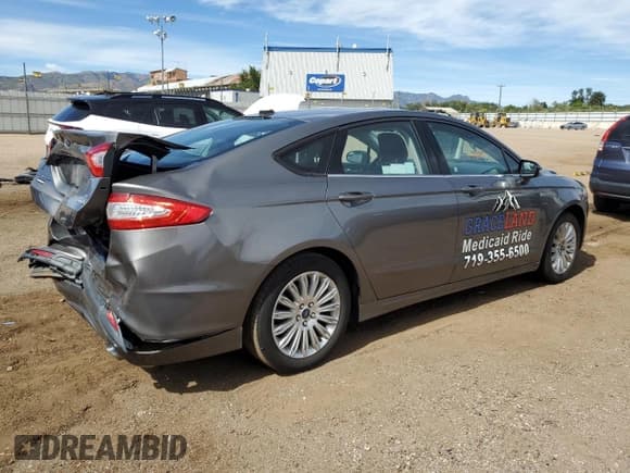 ✅ 2013 Ford Fusion SE Hybrid • VIN: 3FA6P0LU0DR370865 • Lot: 84424195. Listed on Copart with 185,364 mi. Free auction sales archive from the USA and detailed vehicle history report at DreamBid. Image 3.