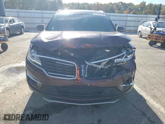 ✅ 2017 Lincoln MKC Select • VIN: 5LMCJ2C98HUL50330 • Лот: 90593615. Опубликован ранее на Copart с пробегом 91 505 миль. Бесплатный доступ к архиву аукционных продаж из США и подробный отчёт об истории автомобиля на DreamBid. Изображение 5.