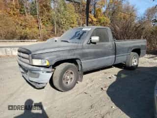 1994 Dodge 1500 z VIN 1B7HC16Y1RS539323, wystawiony jako Copart lot #78122324 z przebiegiem 144 850 mil mil oraz Szkoda całkowita • Salvage title. Historia ofert i sprzedaży dostępna na DreamBid. Obrazek 1.