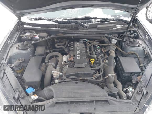 2014 Hyundai Genesis Coupe R-Spec with VIN KMHHT6KD8EU114093, listed as a IAAI auction lot 41261121 with 51,172 mi miles and . Bid and sale history available at DreamBid. Image 10.