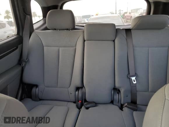 2011 Hyundai Santa Fe GLS с VIN 5XYZG3AB0BG036918, выставлен на аукционе Copart как лот 76688974 с пробегом Не указан миль и На запчасти • Non repairable. История ставок и продаж доступна на DreamBid. Изображение 10.