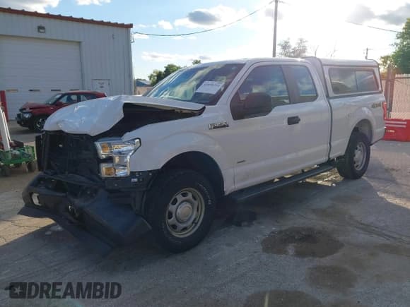 ✅ 2017 Ford F-150 XL • VIN: 1FTFX1EG4HKD47400 • Lot: 43530311. Wystawiony na IAAI z przebiegiem 146 998 mil. Bezpłatny archiwum sprzedaży aukcyjnych z USA i szczegółowy raport historii pojazdu na DreamBid. Zdjęcie 17.