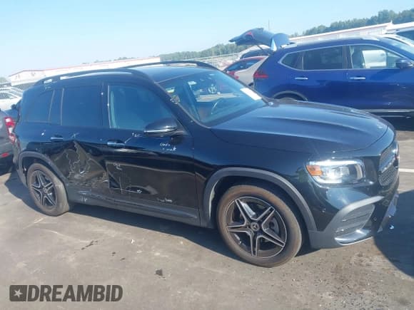 ✅ 2023 Mercedes-Benz GLB 250 • VIN: W1N4M4HB2PW312081 • Lot: 43260469. Wystawiony na IAAI z przebiegiem 28 986 mil. Bezpłatny archiwum sprzedaży aukcyjnych z USA i szczegółowy raport historii pojazdu na DreamBid. Zdjęcie 13.