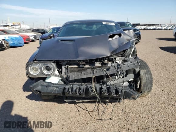 ✅ 2022 Dodge Challenger SXT • VIN: 2C3CDZAG0NH144608 • Lot: 92120125. Wystawiony na Copart z przebiegiem 26 688 mil. Bezpłatny archiwum sprzedaży aukcyjnych z USA i szczegółowy raport historii pojazdu na DreamBid. Zdjęcie 5.