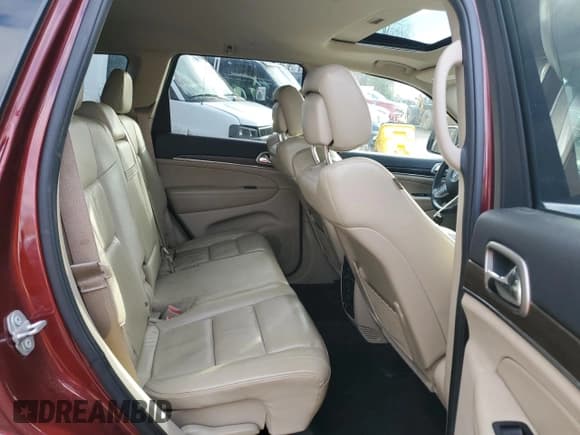 ✅ 2016 Jeep Grand Cherokee Limited • VIN: 1C4RJFBG5GC326788 • Lot: 92873225. Listed on Copart with 134,810 mi. Free auction sales archive from the USA and detailed vehicle history report at DreamBid. Image 11.