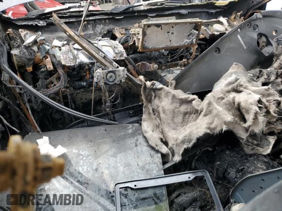 ✅ 2022 Toyota Mirai XLE • VIN: JTDAAAAA9NA007450 • Лот: 69522594. Опубликован ранее на Copart с пробегом Не указан. Бесплатный доступ к архиву аукционных продаж из США и подробный отчёт об истории автомобиля на DreamBid. Изображение 8.