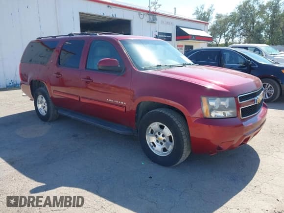 ✅ 2010 Chevrolet Suburban LT • VIN: 1GNUKJE33AR134610 • Lot: 43041388. Listed on IAAI with 287,174 mi. Free auction sales archive from the USA and detailed vehicle history report at DreamBid. Image 1.