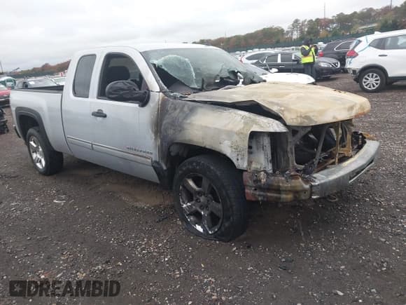 ✅ 2013 Chevrolet Silverado 1500 LT • VIN: 1GCRKSE72DZ356292 • Lot: 43580091. Listed on IAAI with 59,821 mi. Free auction sales archive from the USA and detailed vehicle history report at DreamBid. Image 1.