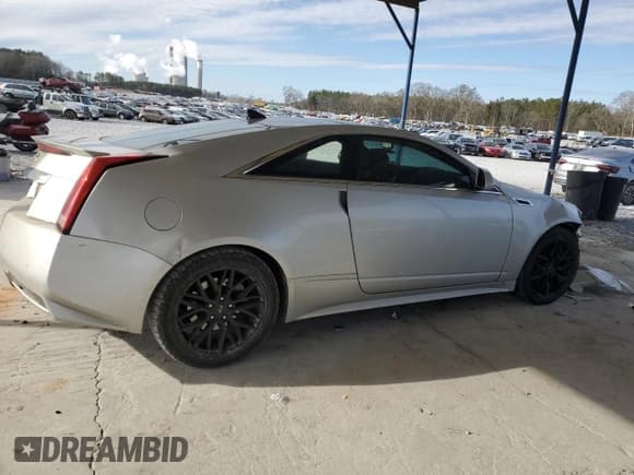 ✅ 2011 Cadillac CTS Premium • VIN: 1G6DP1ED5B0138380 • Lot: 88791095. Listed on Copart with 210,473 mi. Free auction sales archive from the USA and detailed vehicle history report at DreamBid. Image 3.