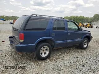 ✅ 2002 Chevrolet Blazer LS • VIN: 1GNCS13W82K134525 • Lot: 59090735. Wystawiony na Copart z przebiegiem 252 637 mil. Bezpłatny archiwum sprzedaży aukcyjnych z USA i szczegółowy raport historii pojazdu na DreamBid. Zdjęcie 3.