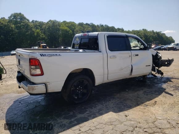 ✅ 2021 Ram 1500 Big Horn • VIN: 1C6RREFT7MN769087 • Lot: 65522945. Wystawiony na Copart z przebiegiem Nie podano. Bezpłatny archiwum sprzedaży aukcyjnych z USA i szczegółowy raport historii pojazdu na DreamBid. Zdjęcie 3.