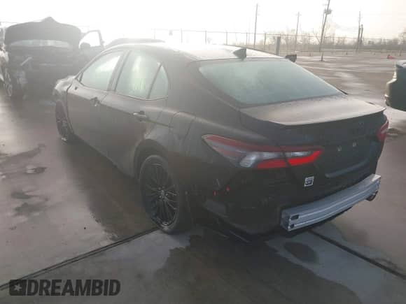 2021 Toyota Camry SE with VIN 4T1G11BK7MU040618, listed as a IAAI auction lot 41081529 with 45,907 mi miles and . Bid and sale history available at DreamBid. Image 3.