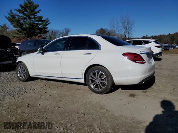 ✅ 2015 Mercedes-Benz C 300 Luxury • VIN: 55SWF4KB6FU092397 • Lot: 93611695. Listed on Copart with 73,301 mi. Free auction sales archive from the USA and detailed vehicle history report at DreamBid. Image 2.