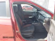 ✅ 2019 Nissan Kicks SV • VIN: 3N1CP5CU9KL558507 • Lot: 42483056. Wystawiony na IAAI z przebiegiem 100 376 mil. Bezpłatny archiwum sprzedaży aukcyjnych z USA i szczegółowy raport historii pojazdu na DreamBid. Zdjęcie 5.