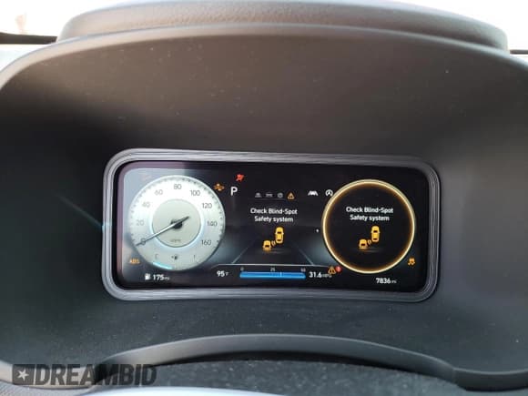 ✅ 2022 Hyundai Kona N Line • VIN: KM8K33A31NU837331 • Лот: 55645494. Опубликован ранее на Copart с пробегом 7 836 миль. Бесплатный доступ к архиву аукционных продаж из США и подробный отчёт об истории автомобиля на DreamBid. Изображение 9.