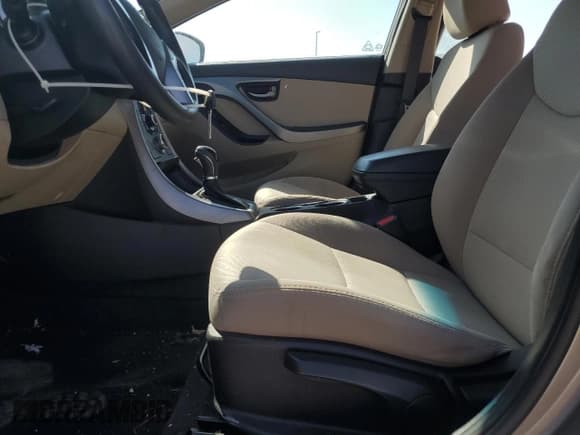 ✅ 2014 Hyundai Elantra SE • VIN: 5NPDH4AE7EH517818 • Lot: 82492855. Listed on Copart with 107,463 mi. Free auction sales archive from the USA and detailed vehicle history report at DreamBid. Image 7.