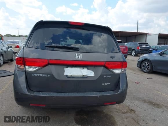 ✅ 2016 Honda Odyssey Touring Elite • VIN: 5FNRL5H9XGB156203 • Лот: 43133629. Опубликован ранее на IAAI с пробегом 115 695 миль. Бесплатный доступ к архиву аукционных продаж из США и подробный отчёт об истории автомобиля на DreamBid. Изображение 16.