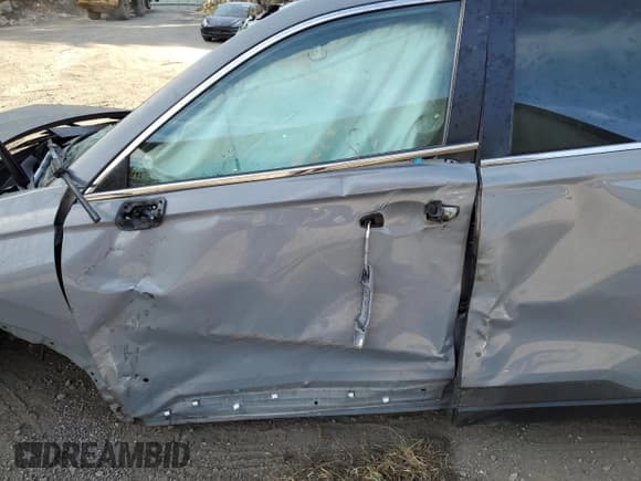 ✅ 2023 Honda CR-V EX • VIN: 2HKRS4H43PH431591 • Lot: 84950905. Wystawiony na Copart z przebiegiem Nie podano. Bezpłatny archiwum sprzedaży aukcyjnych z USA i szczegółowy raport historii pojazdu na DreamBid. Zdjęcie 7.