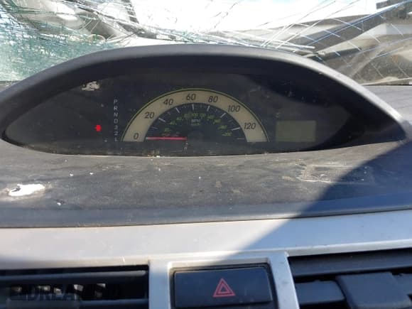 ✅ 2008 Toyota Yaris • VIN: JTDBT923181259372 • Lot: 43582925. Listed on IAAI with Not provided. Free auction sales archive from the USA and detailed vehicle history report at DreamBid. Image 7.