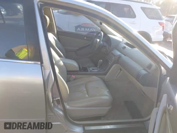 ✅ 2004 Infiniti G35 w/Leather • VIN: JNKCV51E14M612632 • Lot: 43698906. Wystawiony na IAAI z przebiegiem 183 371 mil. Bezpłatny archiwum sprzedaży aukcyjnych z USA i szczegółowy raport historii pojazdu na DreamBid. Zdjęcie 5.